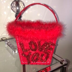 VALENTINES DAY BASKET DECORATION
